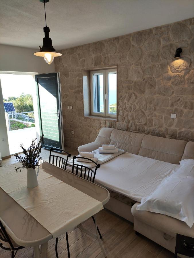 Secluded Holiday Home Heritage Postira Exterior foto